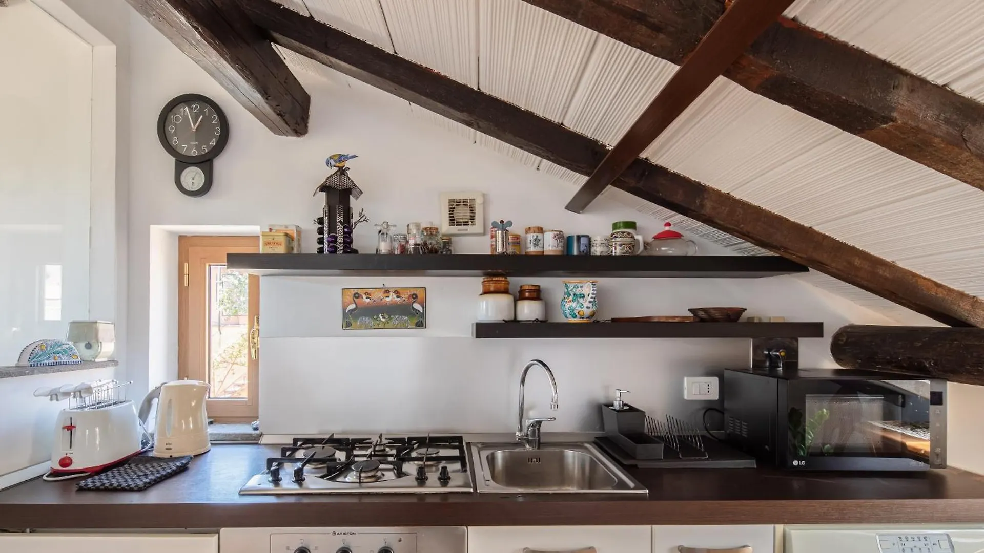 Valeria Terrace - Monti, Rome Apartment