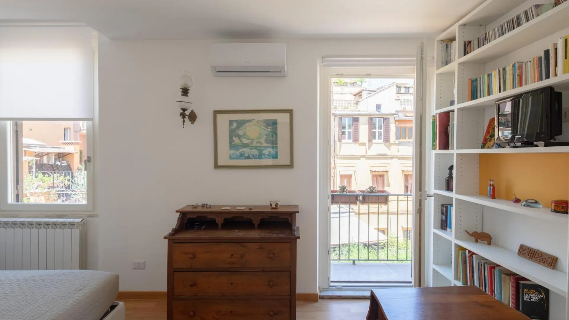 Valeria Terrace - Monti, Rome Apartment Italy