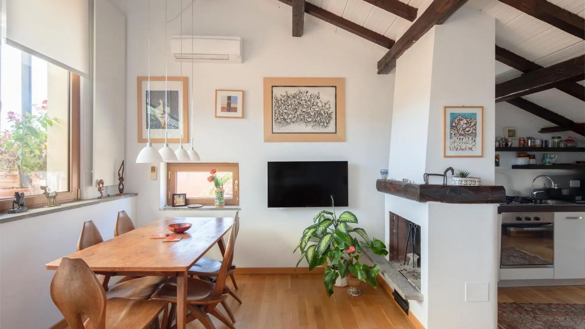 Valeria Terrace - Monti, Rome Apartment