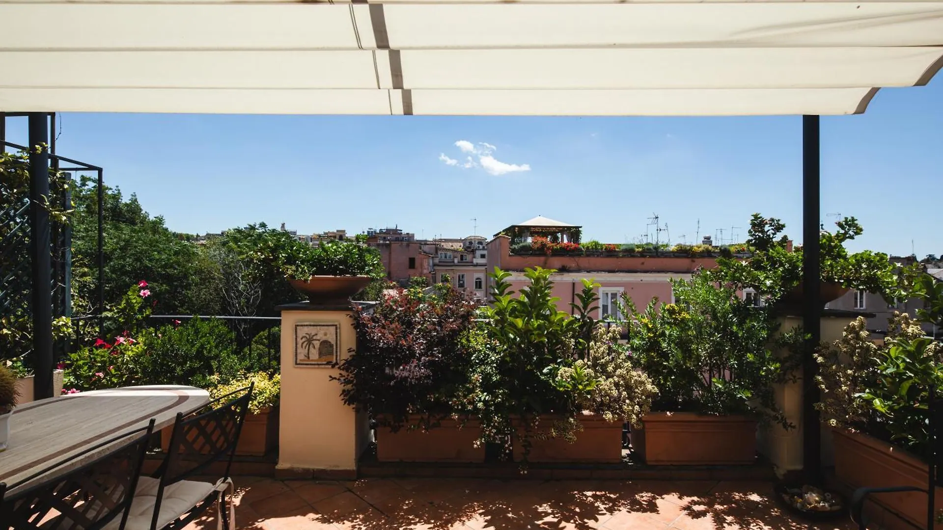 Valeria Terrace - Monti, Rome Apartment Italy